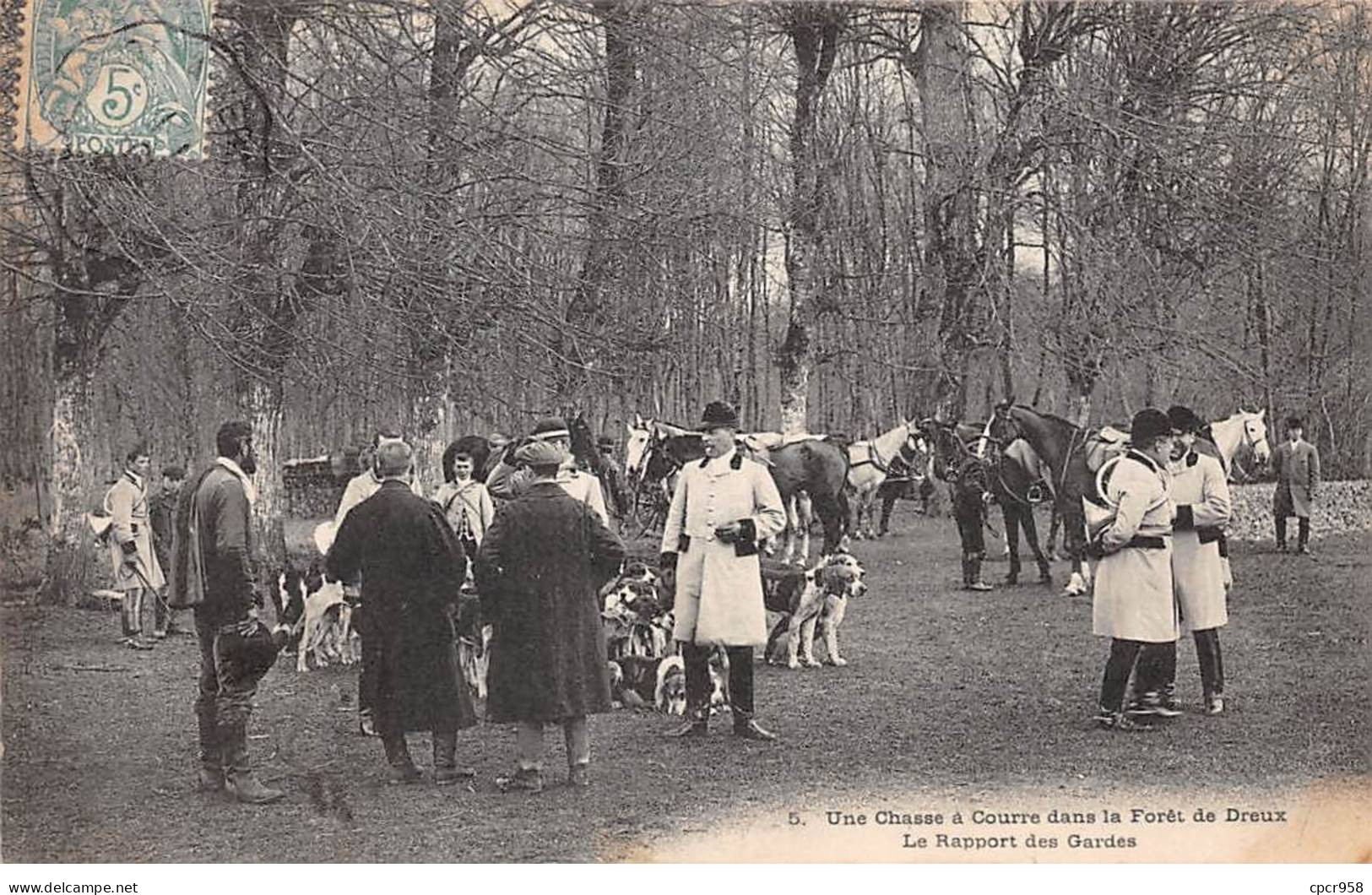 CHASSE - SAN37960 - Une Chasse à Courre Dans La Forêt De Dreux - Le Rapport Des Gardes - Hunting