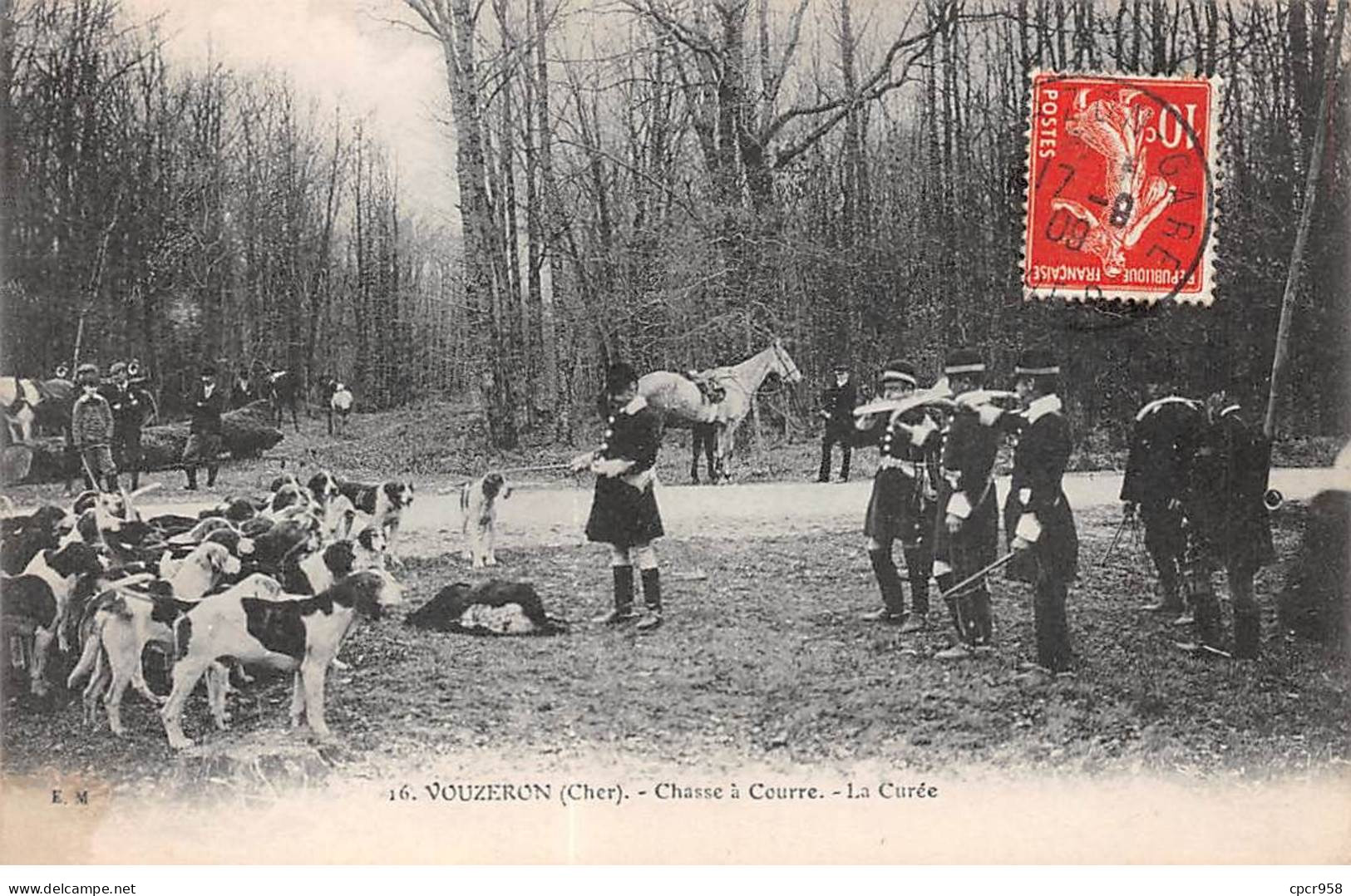 CHASSE - SAN37945 - Vouzeron - Chasse à Courre - La Curée - Hunting