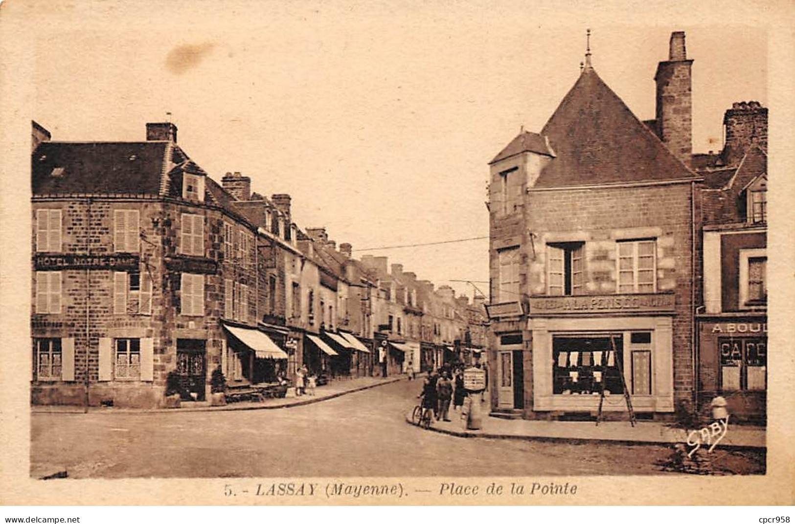 53 - LASSAY - SAN43653 - Place De La Pointe - Lassay Les Chateaux