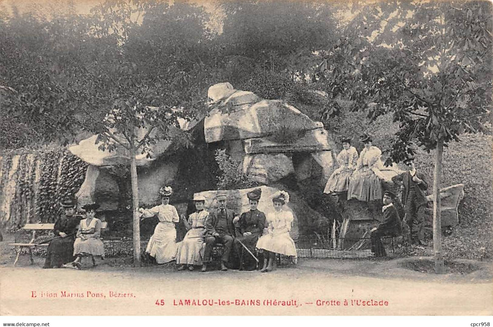 34 - LAMALOU LES BAINS - SAN38755 - Grotte à L'Usclade - Lamalou Les Bains
