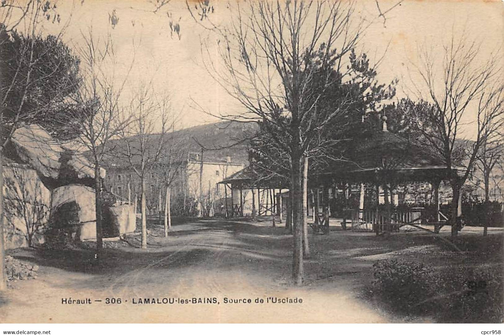 34 - LAMALOU LES BAINS - SAN38754 - Source De L'Usclade - Lamalou Les Bains