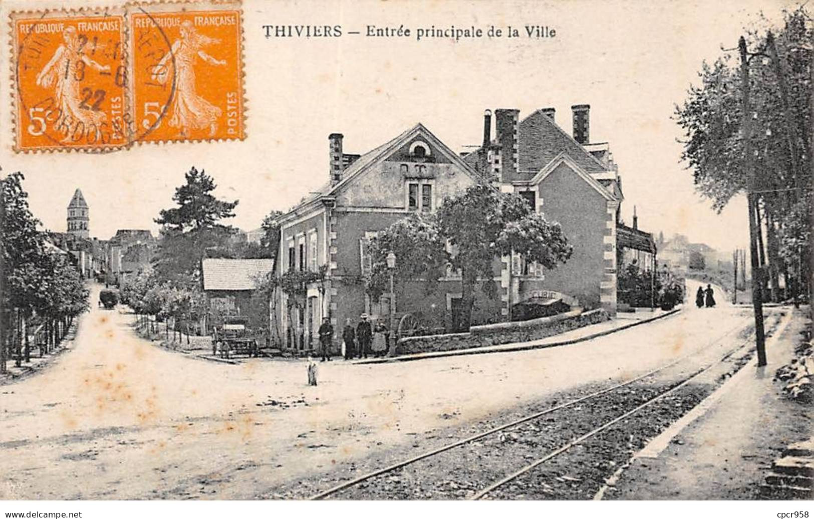 24 - THIVIERS - SAN38744 - Entrée Principale De La Ville - Thiviers