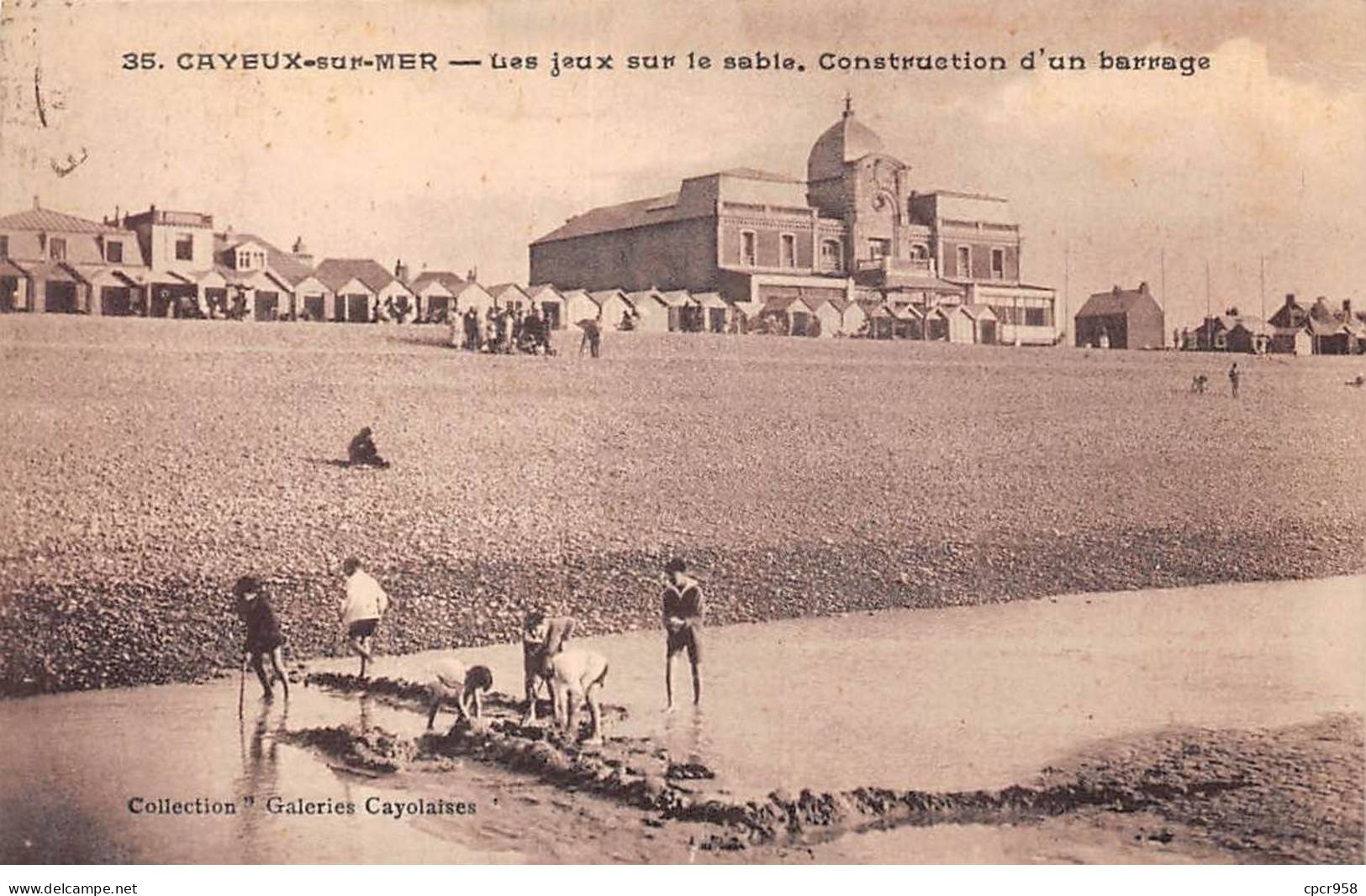 80.AM19124.Cayeux Sur Mer.N°35.Les Jeux Sur Le Sable.Construction D'un Barrage - Cayeux Sur Mer