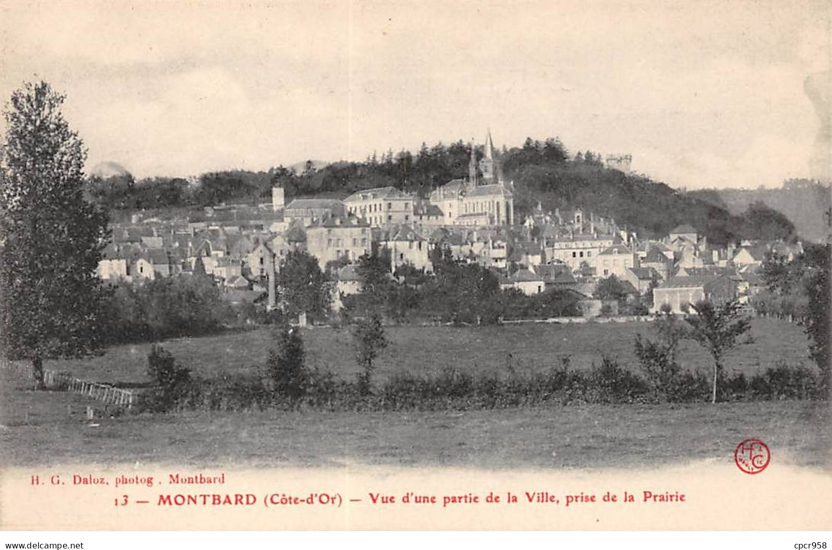 21 - MONTBARD - SAN38334 - Vue D'une Partie De La Ville - Prise De La Prairie - Montbard