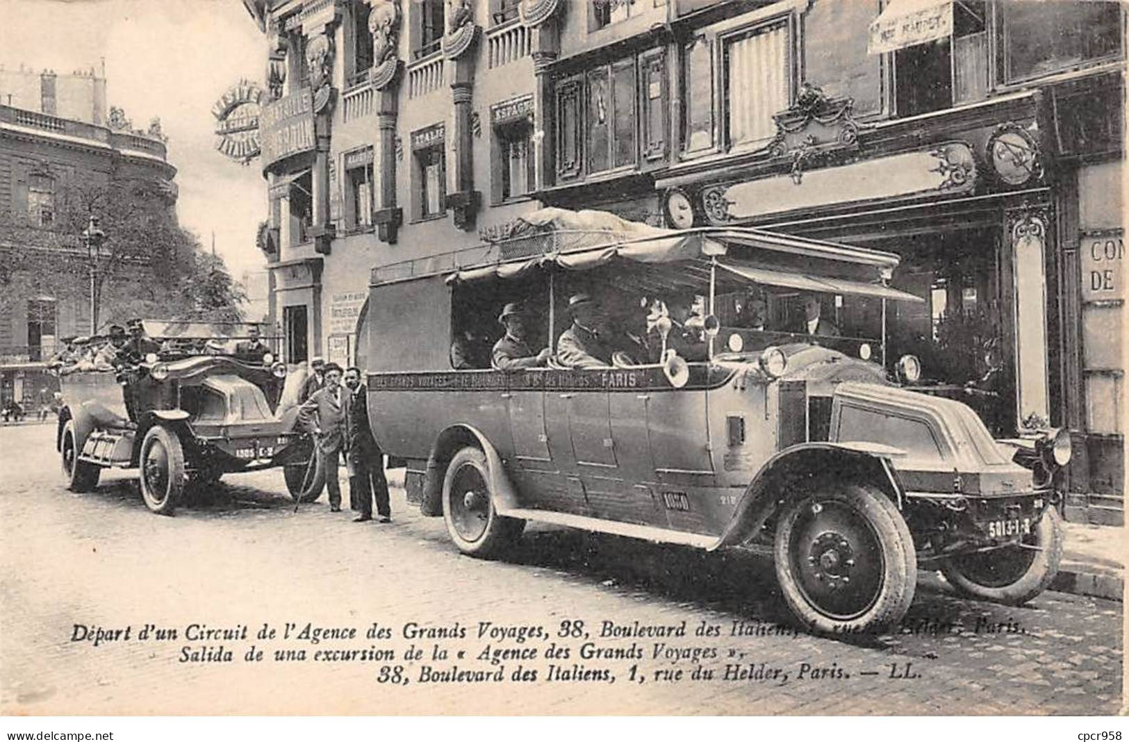 75009 - PARIS - SAN44019 - Départ D'un Circuit De L'Agence Des Grands Voyages - Boulevard Des Italiens - Autobus - Arrondissement: 09