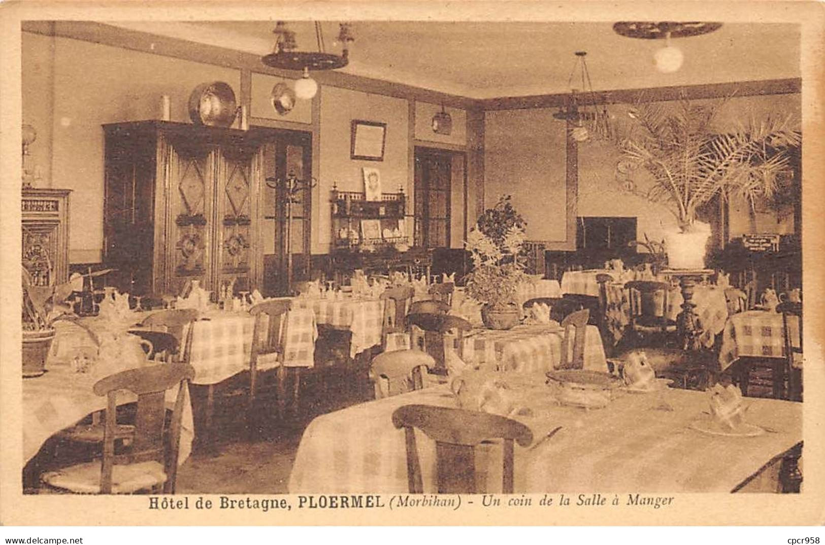 56.AM19349.Ploermel.Hôtel De Bretagne.Coin De La Salle à Manger - Ploërmel