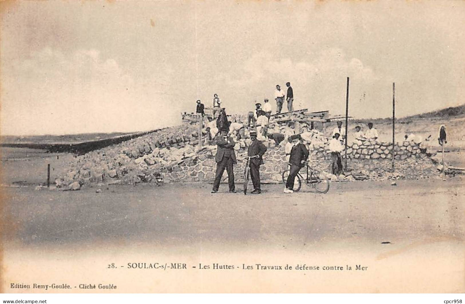 33.AM19339.Soulac S/mer.N°28.Les Huttes.Les Travaux De Défense Contre La Mer - Soulac-sur-Mer