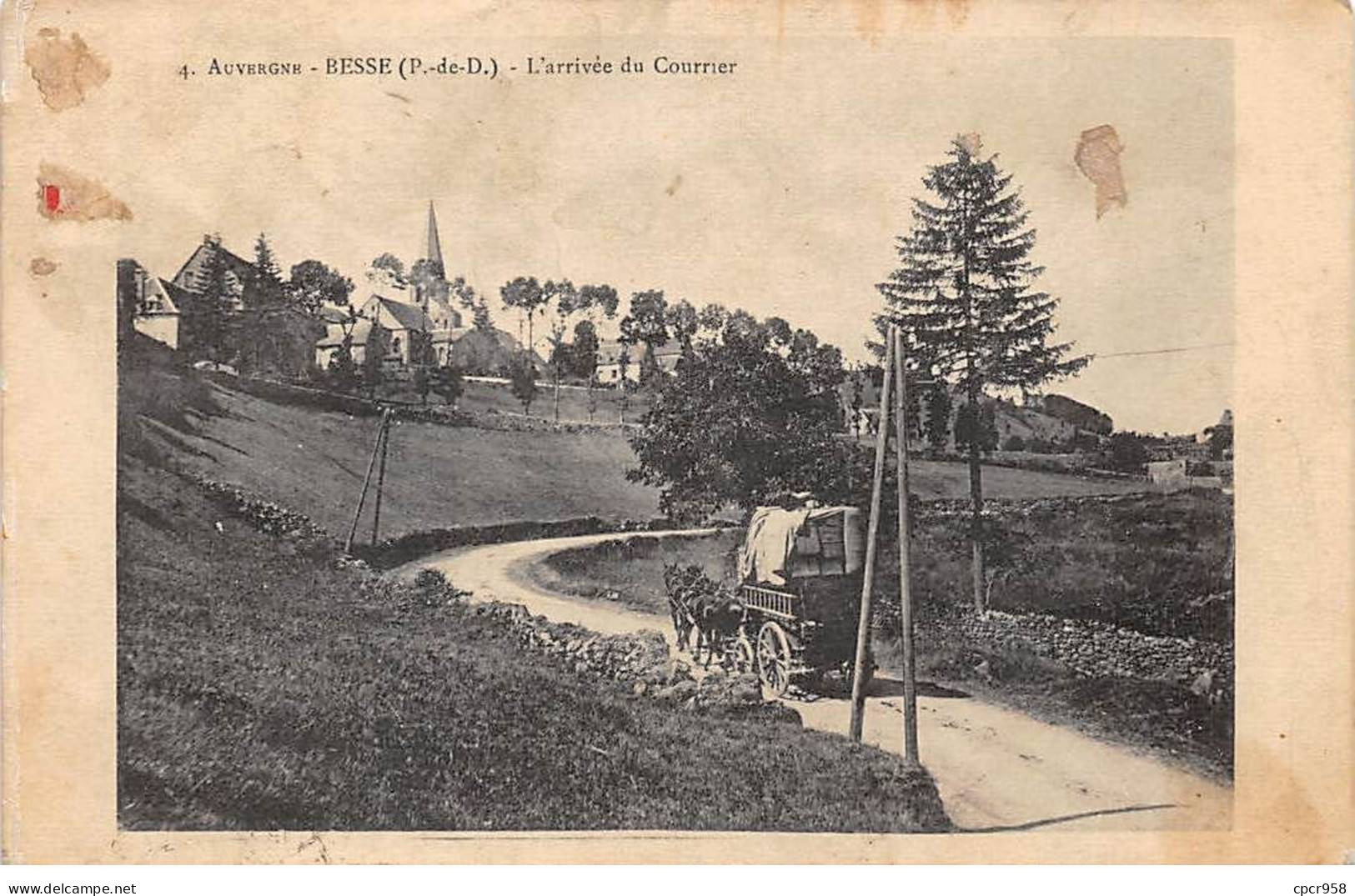 63 - BESSE - SAN58487 - L'Arrivée Du Courrier - Besse Et Saint Anastaise