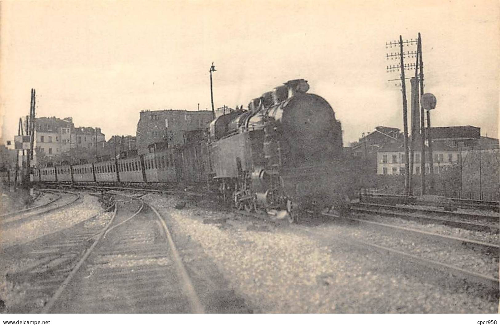 75014 - PARIS - SAN58529 - Un Train De L'ancienne Ligne De Paris à Sceaux Et Limours Quittant La Gare De Paris Denfert - Paris (14)