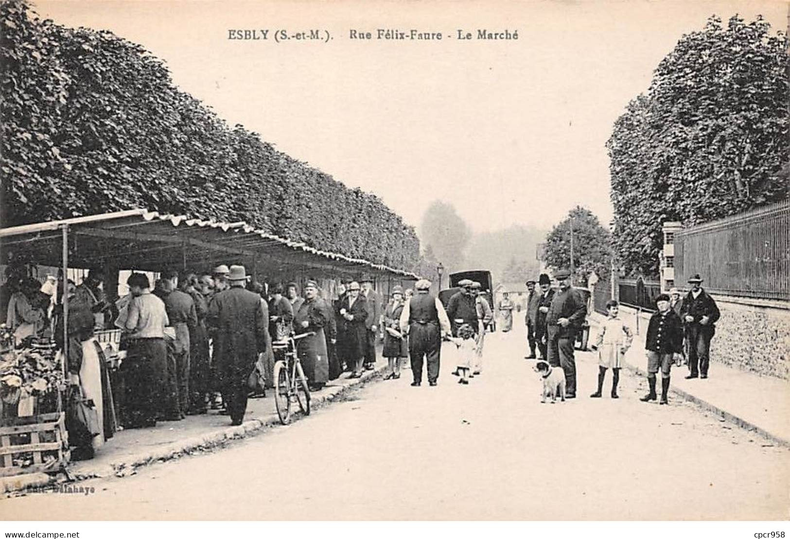 77 - ESBLY - SAN58538 - Rue Félix Faure - Le Marché - Esbly