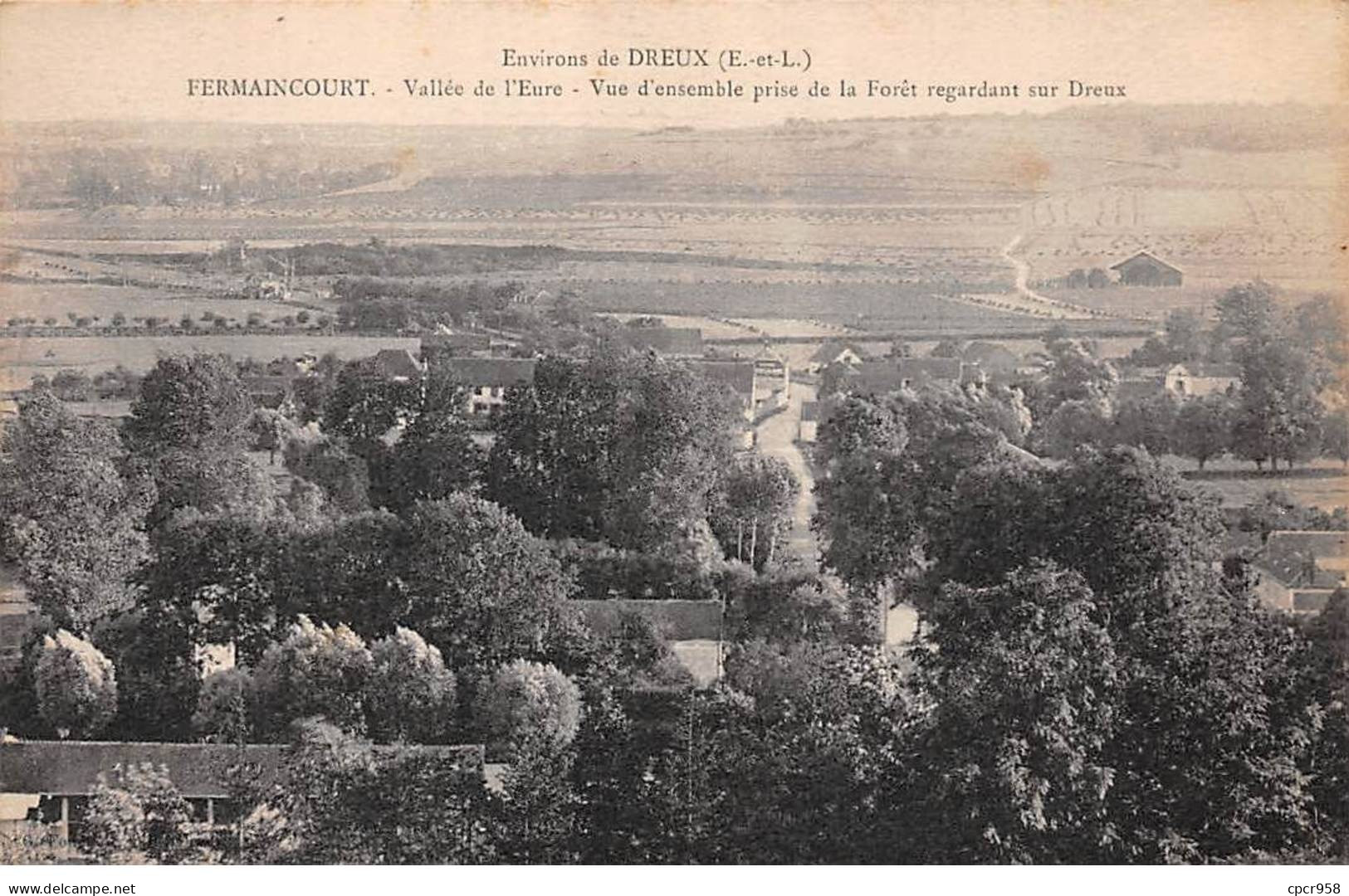 28 - FERMAINCOURT - SAN54306 - Environs De Dreux - Vue D'ensemble Prise De La Forêt Regardant Sur Dreux - Autres & Non Classés