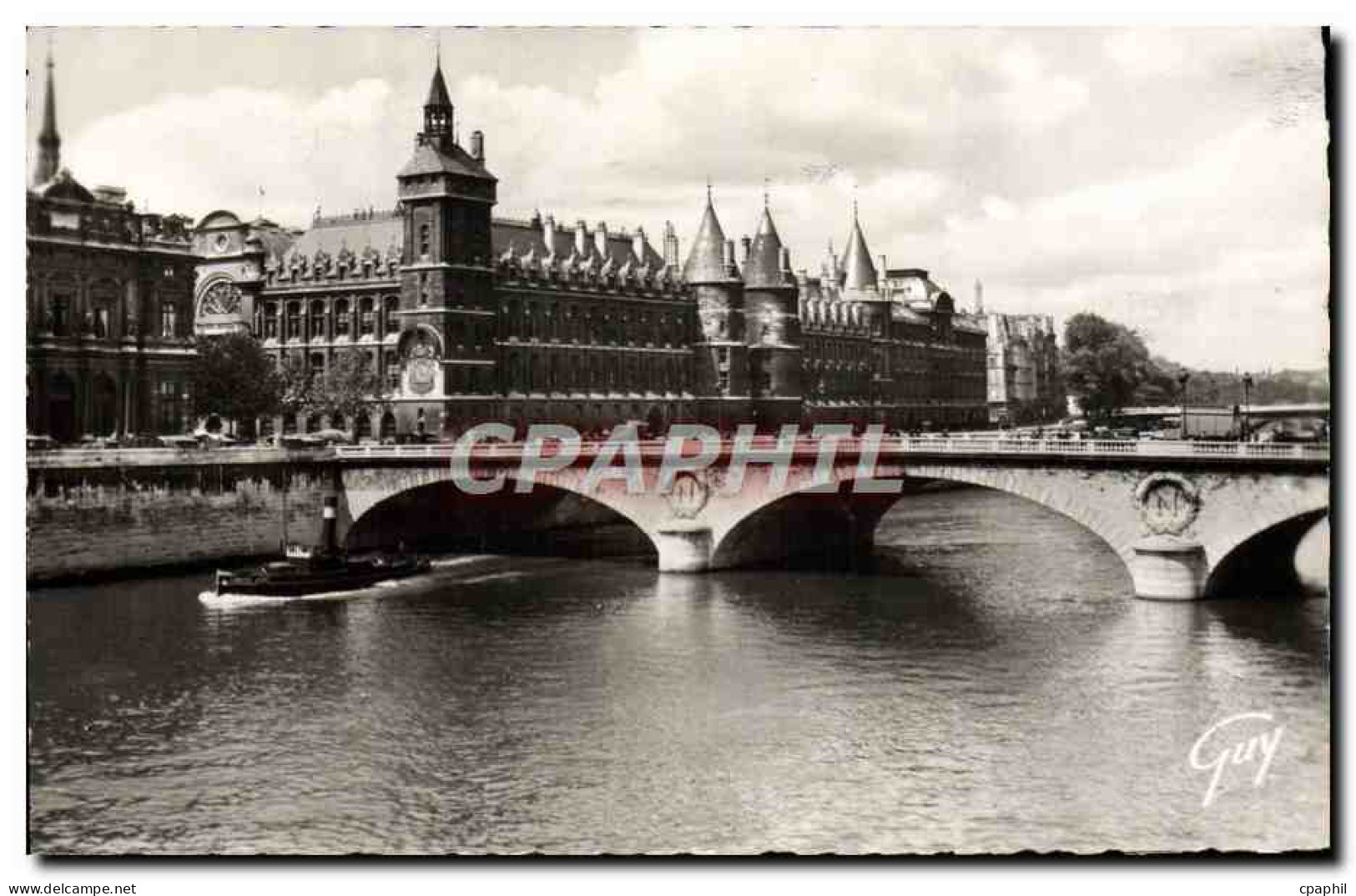 CPM Paris La Seine Au Pont Au Change Et Le Palais De Justice Conciergerie - Other Monuments