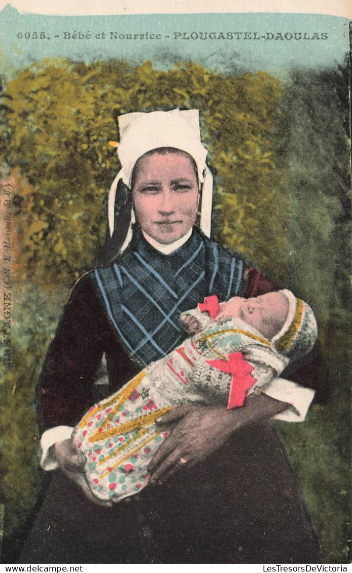 FRANCE - Plougastel Daoulas - Bébé Et Nourrice - Animé - Colorisé - Carte Postale Ancienne - Plougastel-Daoulas