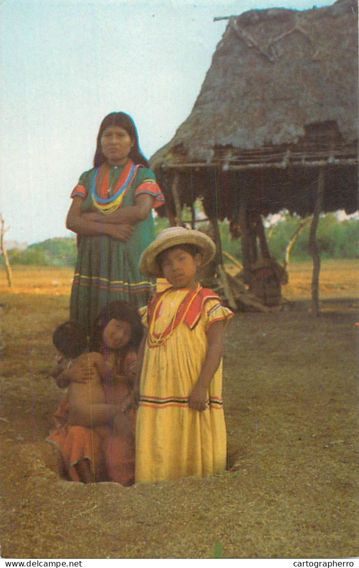 Panama Guaymi Indian With Her Children Ethnic Types And Scenea - Native Americans