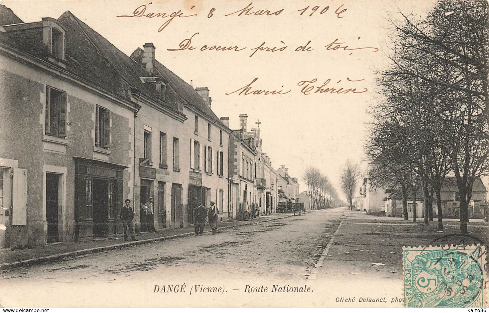 Dangé * 1906 * Route Nationale * Villageois - Dange Saint Romain