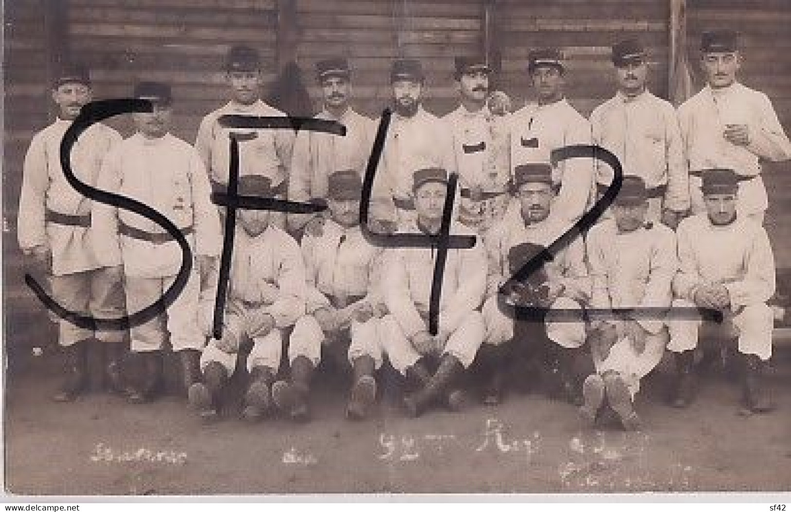 CLERMONT FERRAND                               CARTE PHOTO  MILITAIRES ET MASCOTTE DU 92 EME - Clermont Ferrand