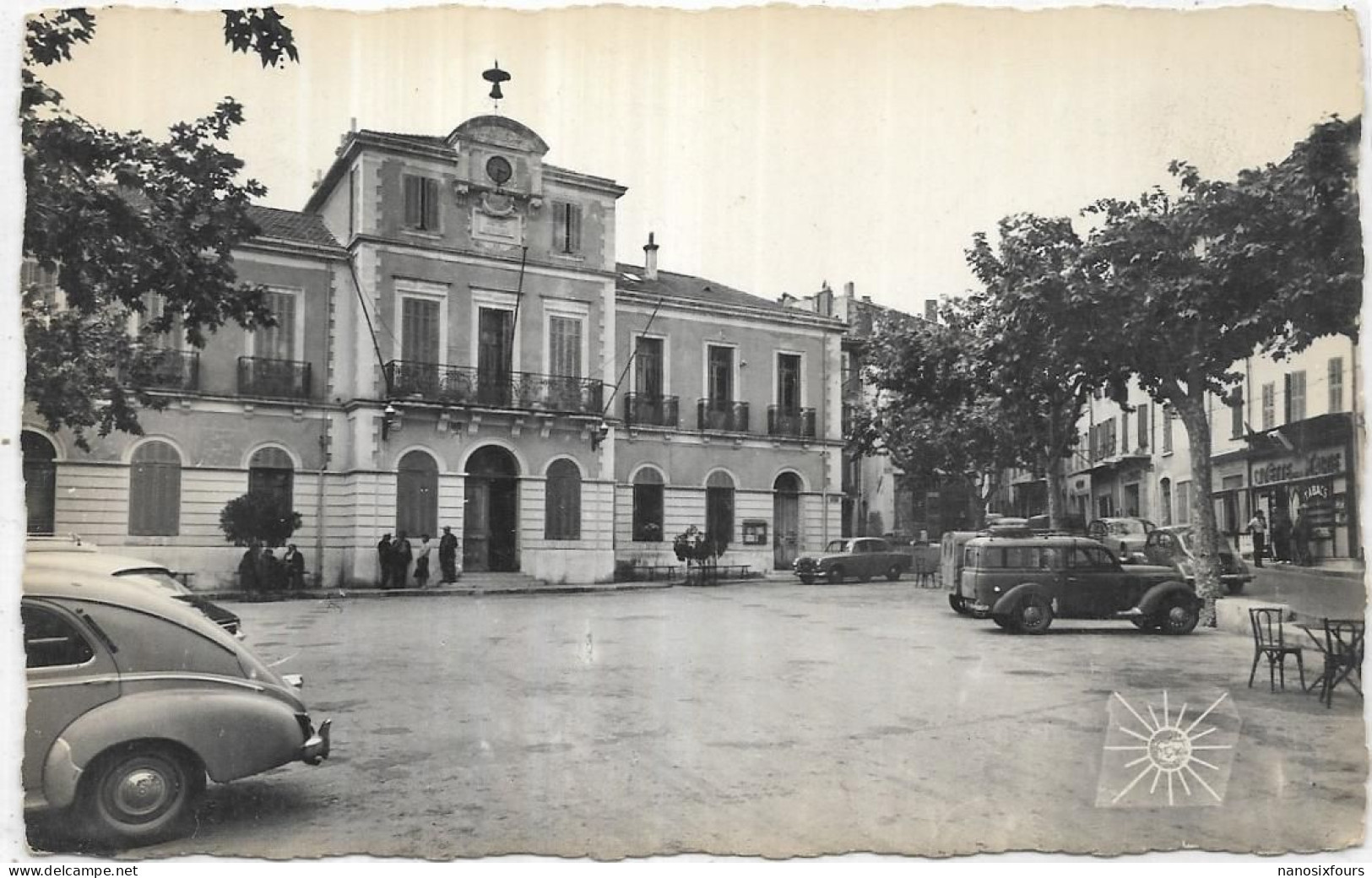 D 83 LE BEAUSSET. L HOTEL DE VILLE - Le Beausset