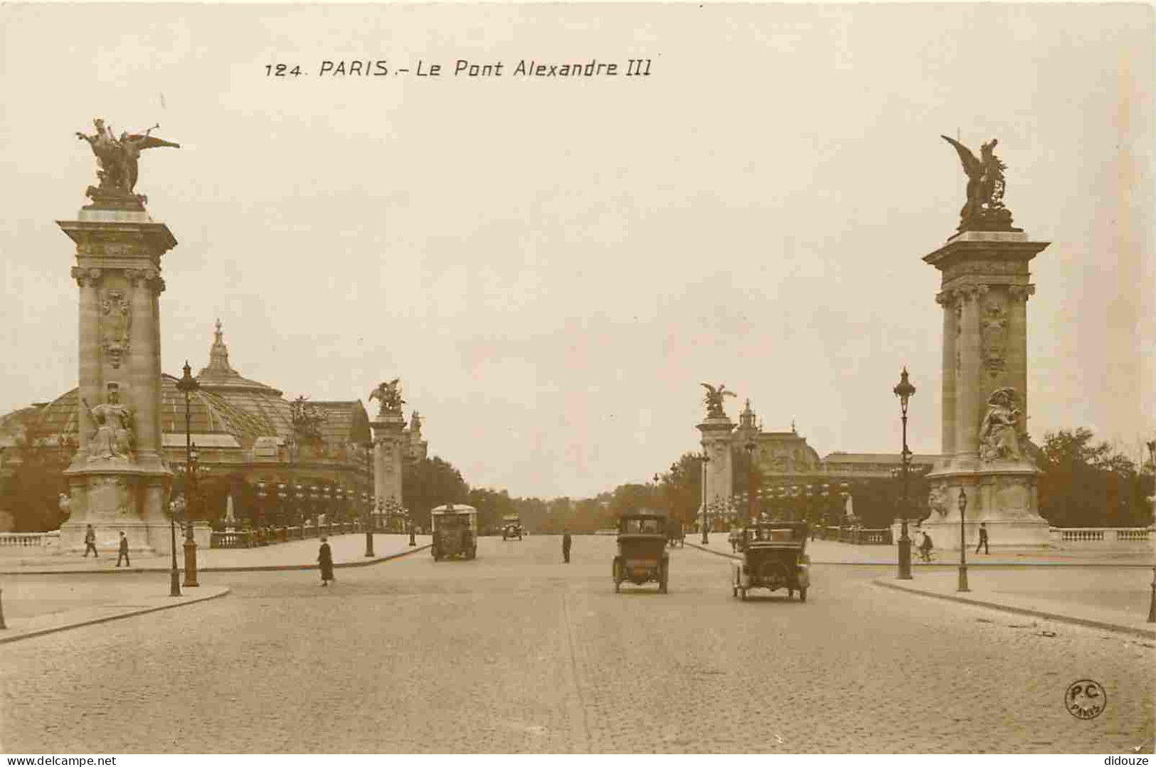 75 - Paris - Pont Alexandre III - Automobiles - CPA - Voir Scans Recto-Verso - Puentes