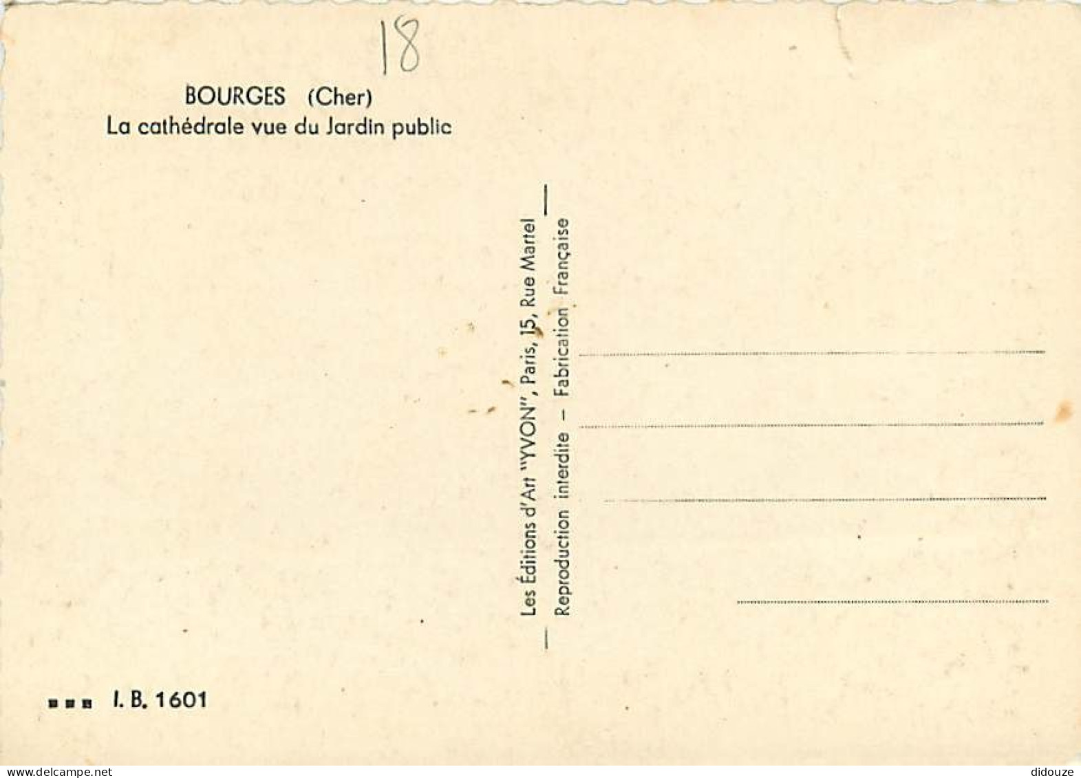 18 - Bourges - La Cathédrale Vue Du Jardin Public - Carte Dentelée - CPSM Grand Format - Etat Arrachée Sur 1 Cm - Voir S - Bourges