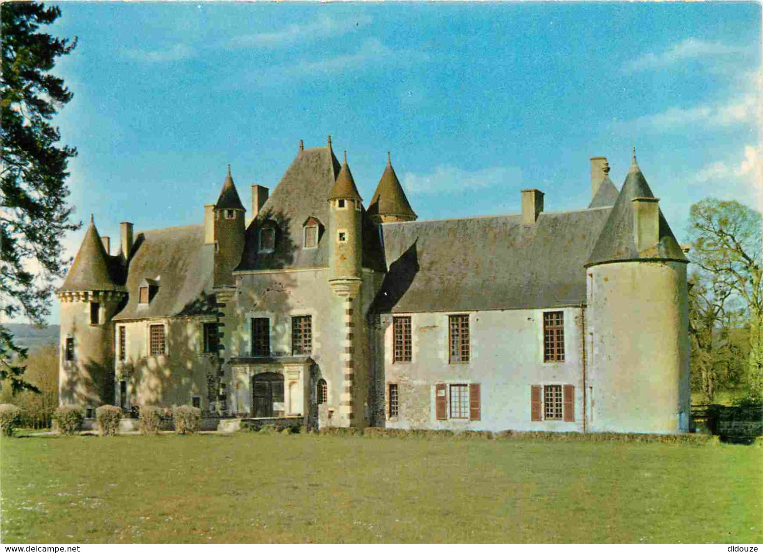 18 - Le Noyer - Château De Boucard - CPM - Voir Scans Recto-Verso - Autres & Non Classés