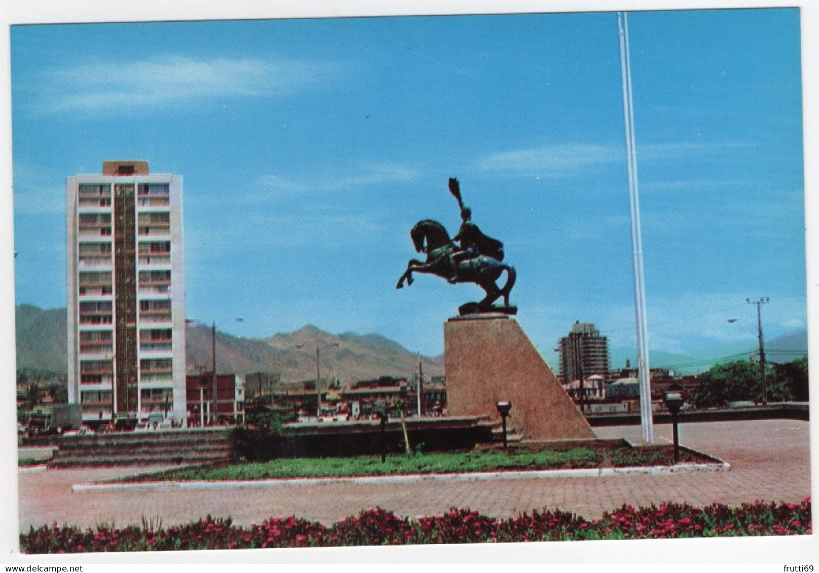 AK 214502 CHILE - Antofagasta - Monumento A B. O'Higgins - Cile