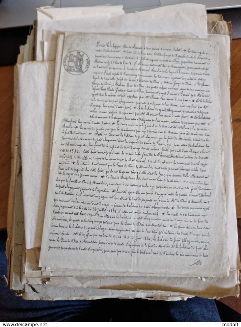 1kg de vieux papiers divers (actes de notaires, lettres , ..) - 18/19ème siècle