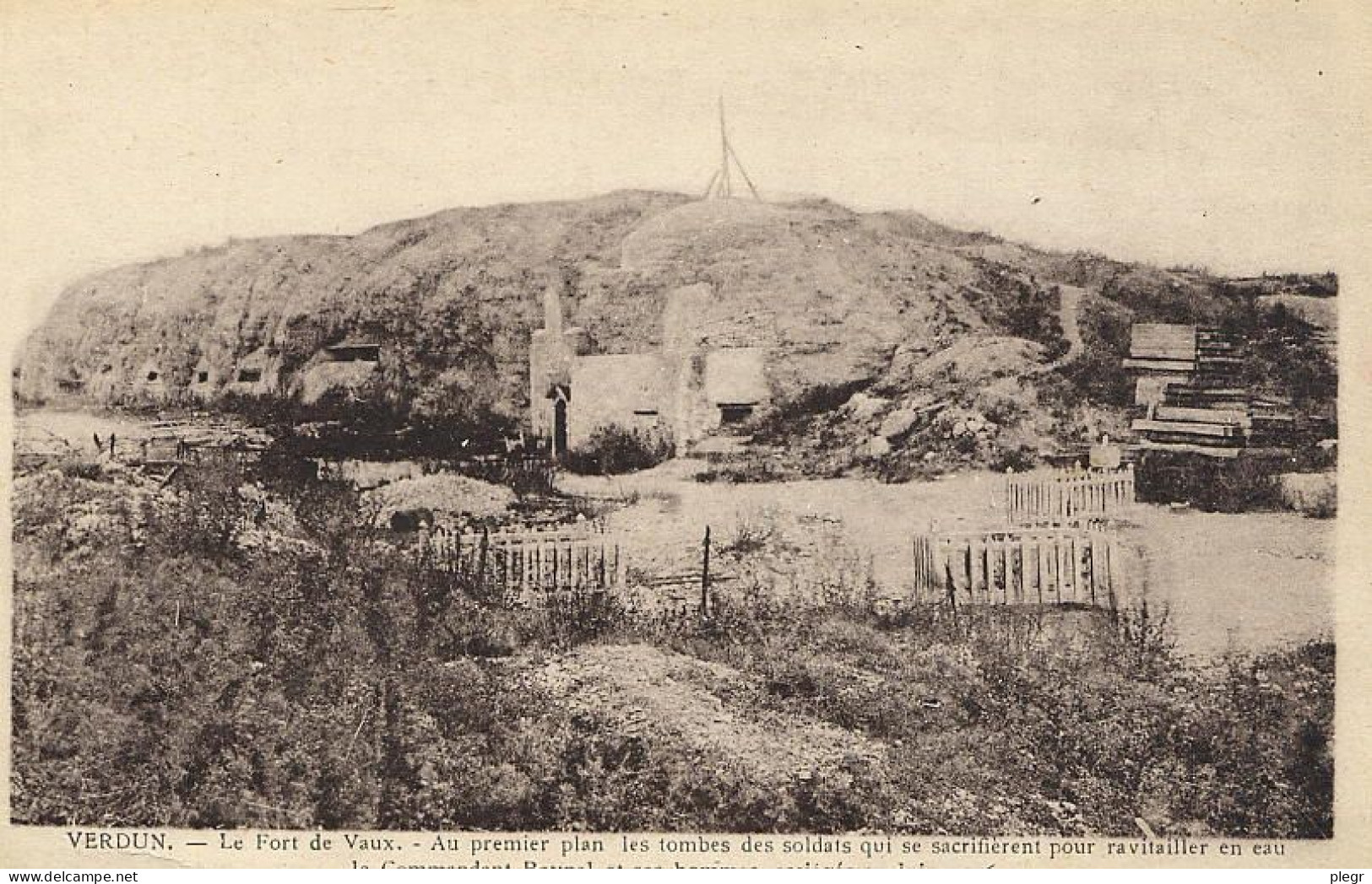 0-55537 01 - DOUAUMONT - LOT DE 18 CARTES