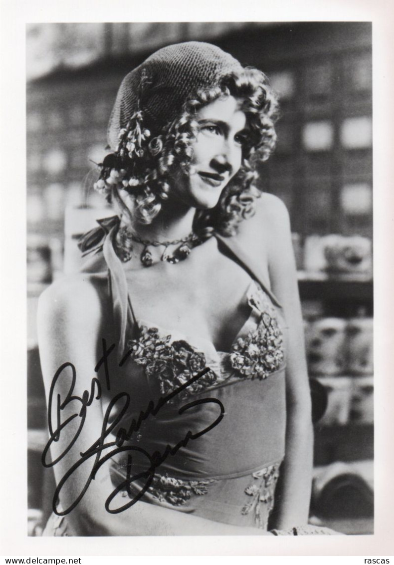 PHOTO GRAND FORMAT 1 - ENV 1 - CINEMA - PHOTO DEDICACEE DE L'ACTRICE AMERICAINE LAURA DERN - Signed Photographs