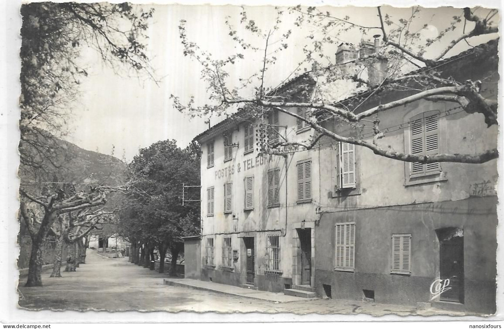 D 83  BARGEMON. LA PLACE ST ETIENNE ET LE JEU DE BOULES. CARTE ECRITE - Bargemon