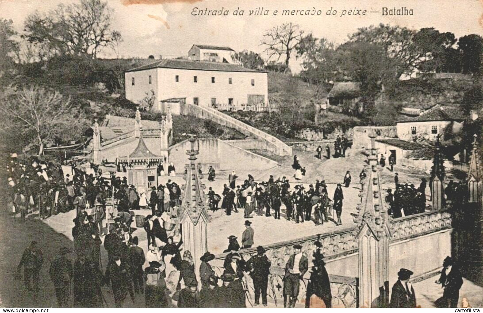 BATALHA, Leiria - Entrada Da Vila E Mercado Do Peixe  ( 2 Scans ) - Leiria