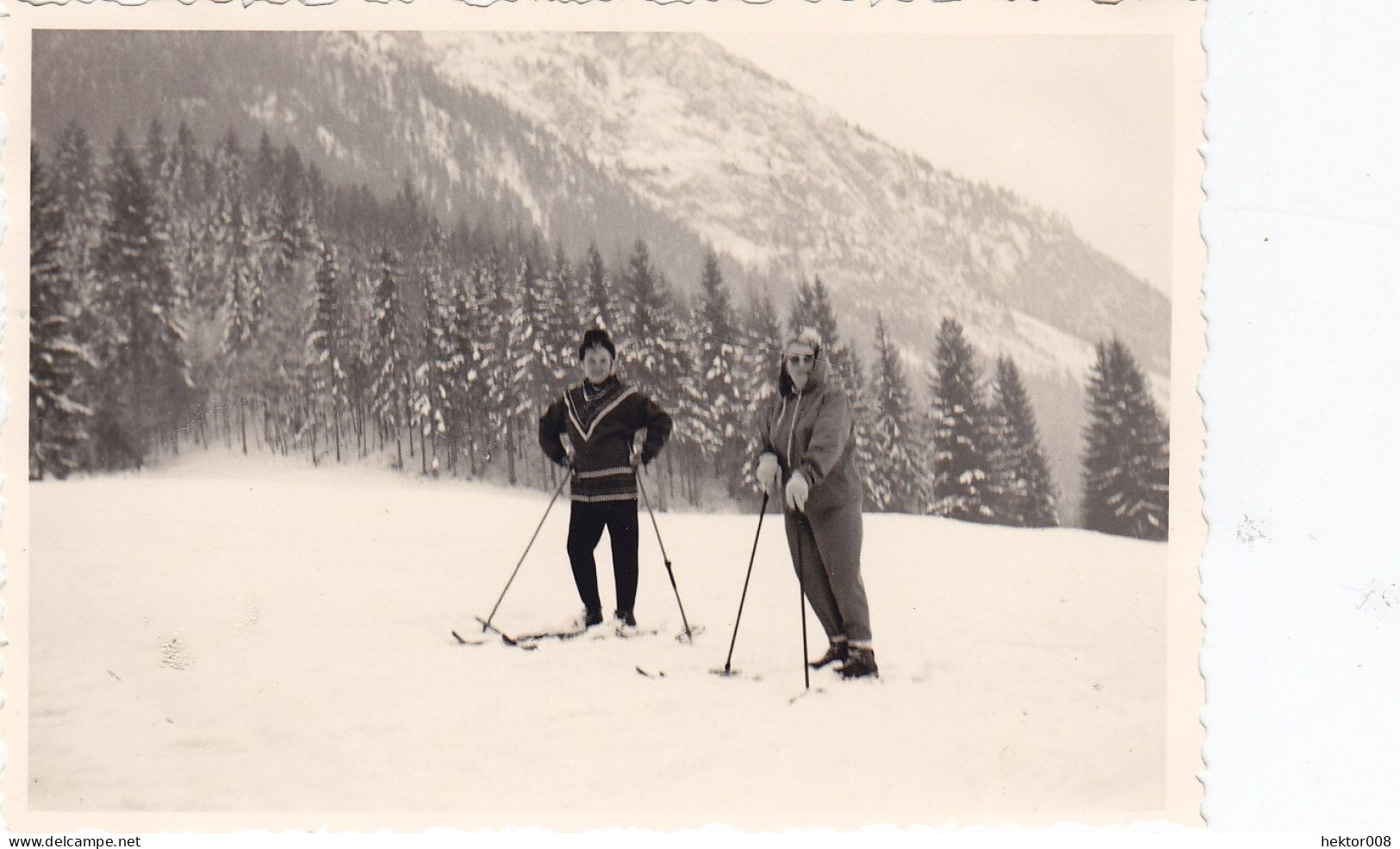 Altes Foto Vintage. 2 Frau Im Schnee. (  B10  ) - Anonyme Personen