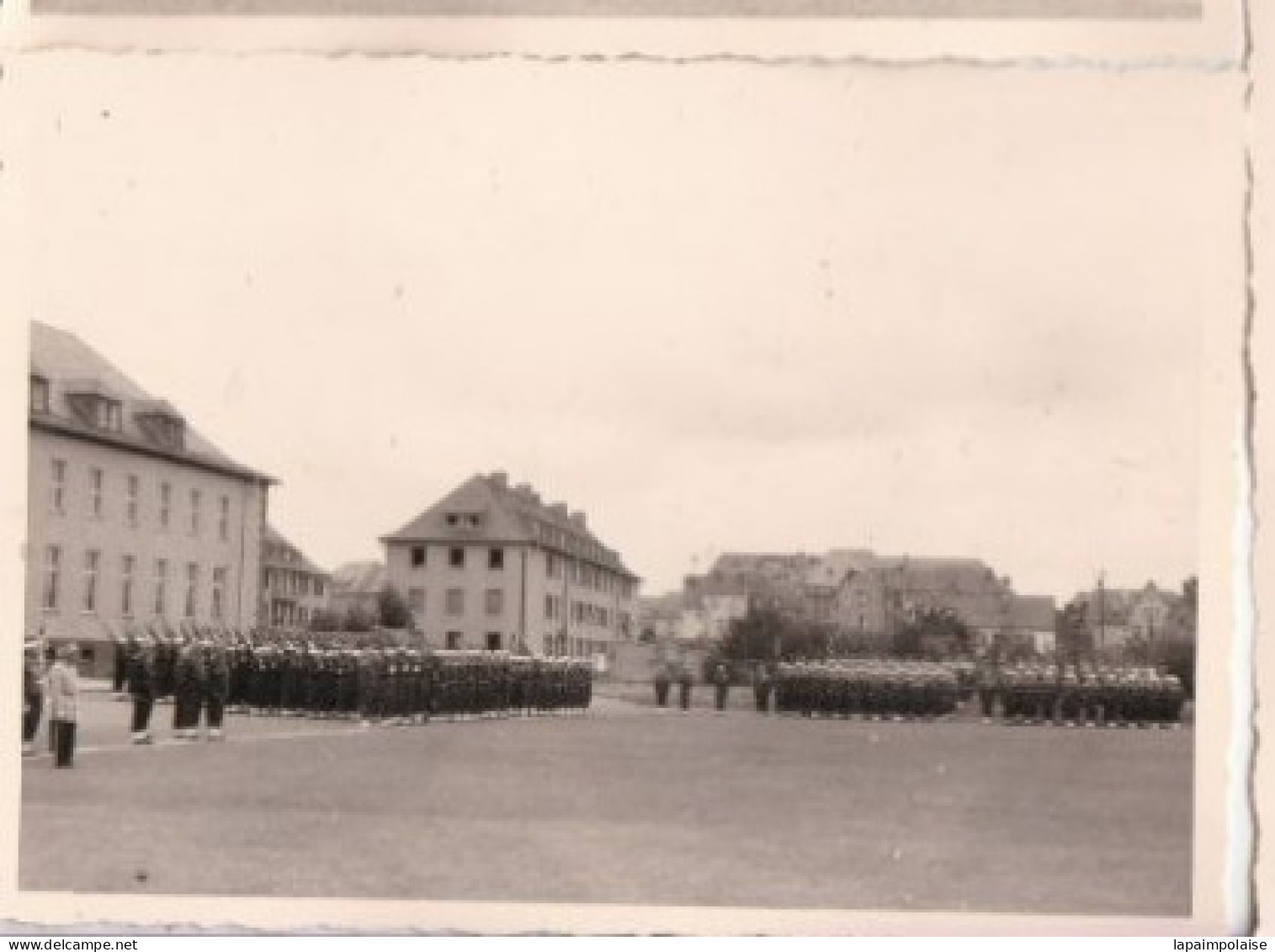 2 Photos Sep1955 Allemagne Coblence Caserne Marceau Départ Du Colonel Bouvatier Du 13 E R T A  Réf 29720 - War, Military