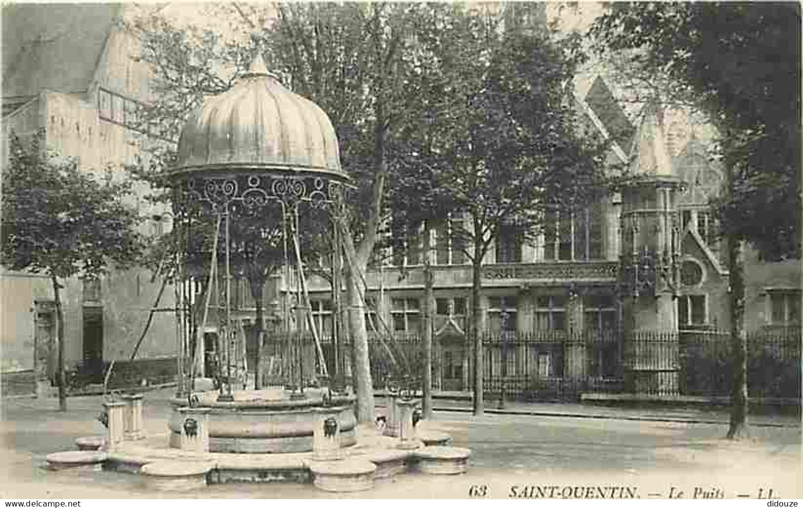 02 - Saint Quentin - Le Puits - Etat Léger Froissures Visibles - CPA - Voir Scans Recto-Verso - Saint Quentin