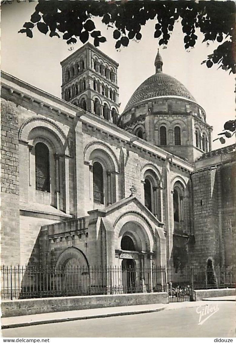 16 - Angouleme - La Cathédrale Saint Pierre - Carte Dentelée - CPSM Grand Format - Voir Scans Recto-Verso - Angouleme