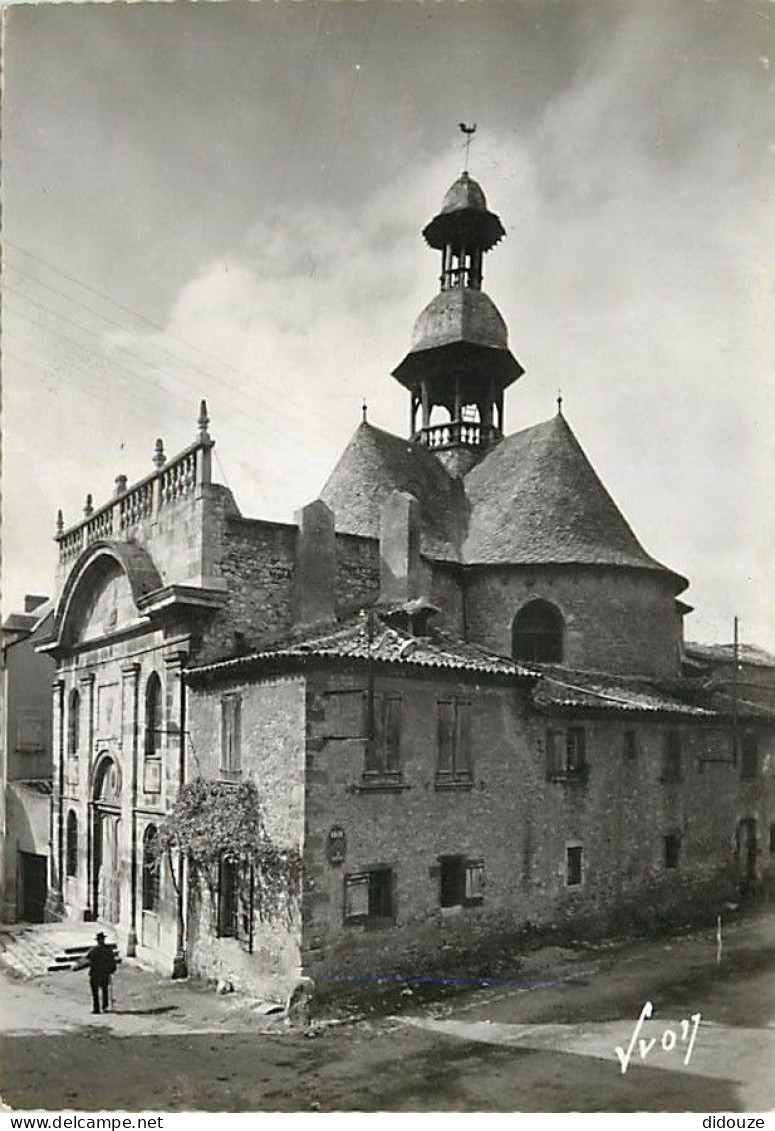 12 - Villefranche De Rouergue - Chapelle Des Pénitents Noirs - Animée - Carte Dentelée - CPSM Grand Format - Voir Scans  - Villefranche De Rouergue