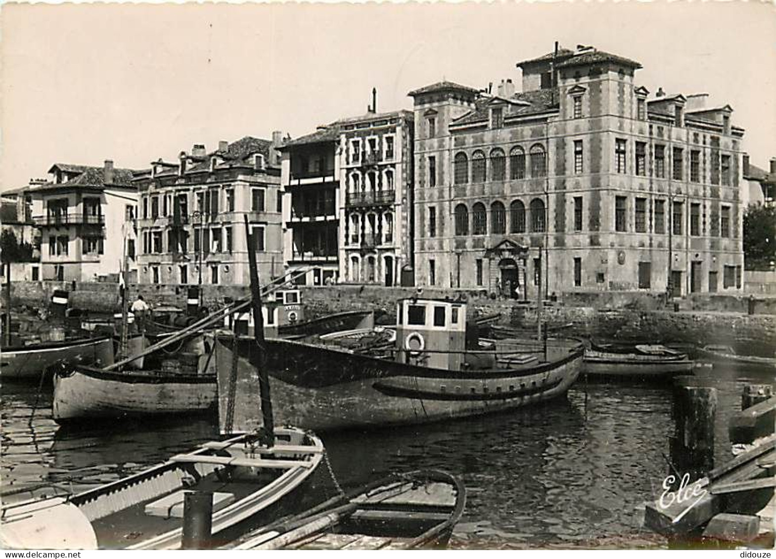 64 - Saint Jean De Luz - La Maison De L'Infante Sur Le Port - Bateaux - CPSM Grand Format - Voir Scans Recto-Verso - Saint Jean De Luz