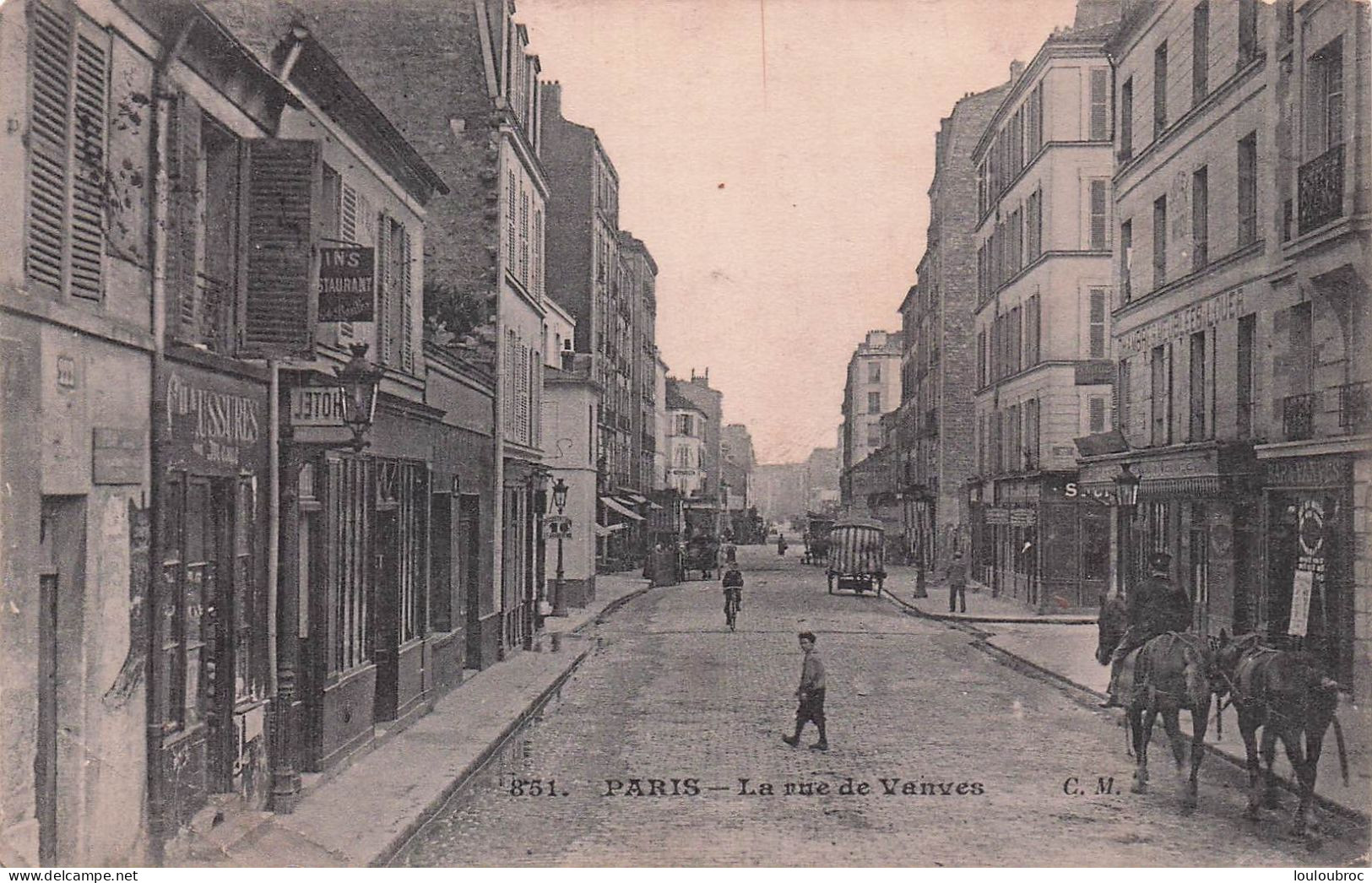 PARIS XIVe LA RUE DE VANVES - Distrito: 14