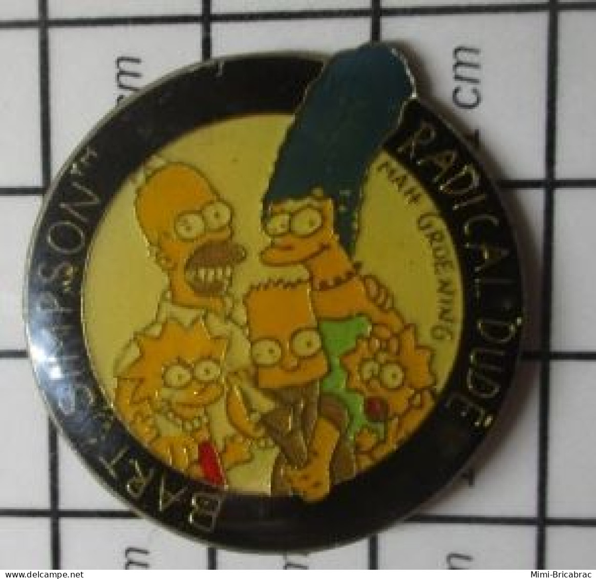 310B Pin's Pins / Beau Et Rare : CINEMA / DESSIN ANIME FAMILLE SIMPSON - Cinéma