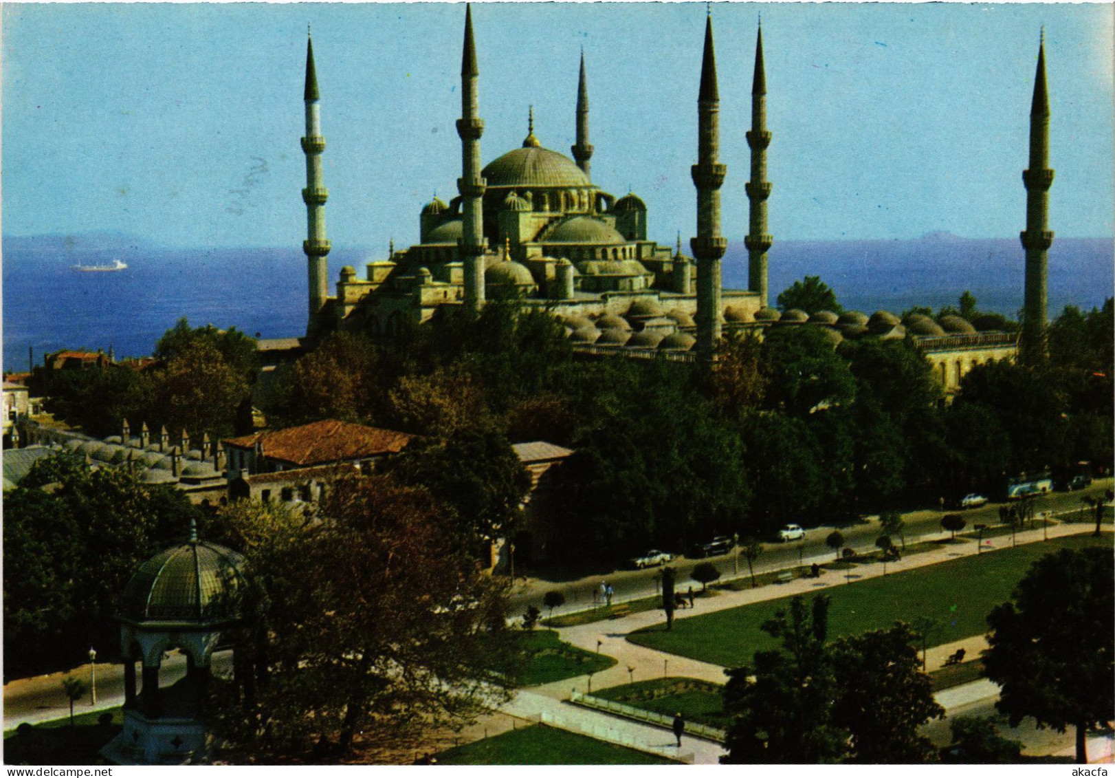 CPM AK Istanbul Blue Mosque And German Fountain TURKEY (1403351) - Turquie