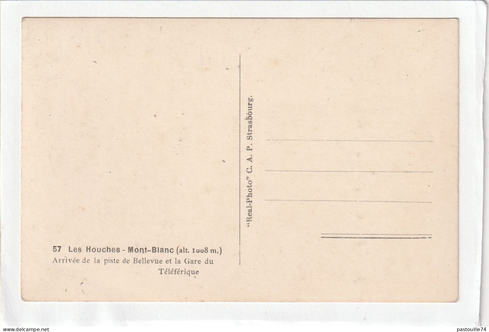 CPSM :  14 X 9  -  LES  HOUCHES  -  MONT-BLANC  -  Arrivée De La Piste De Bellevue Et La Gare Du Téléférique - Les Houches