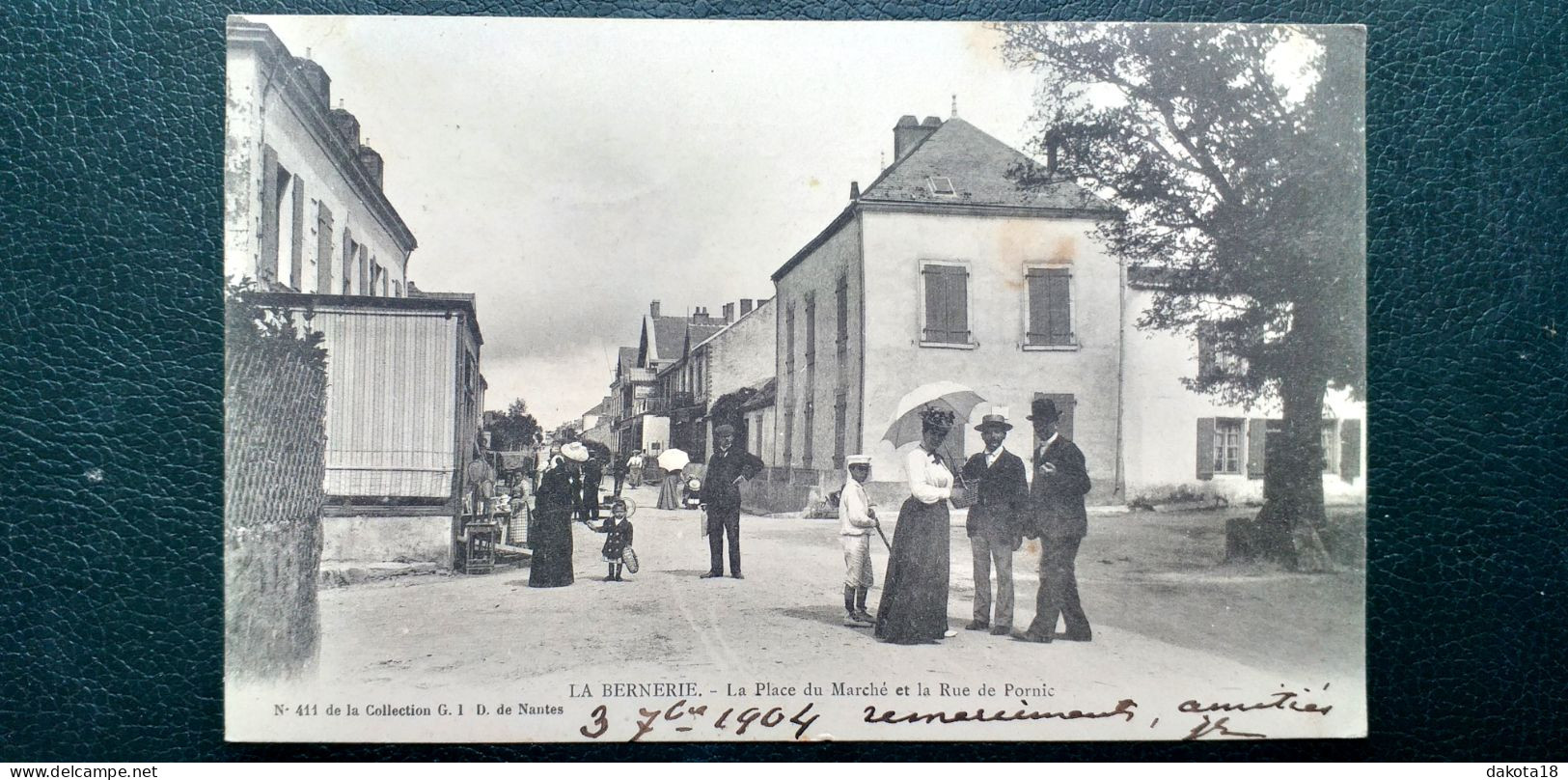 44 , La Bernerie , La Place Et La Rue De Pornic En 1904 - La Bernerie-en-Retz