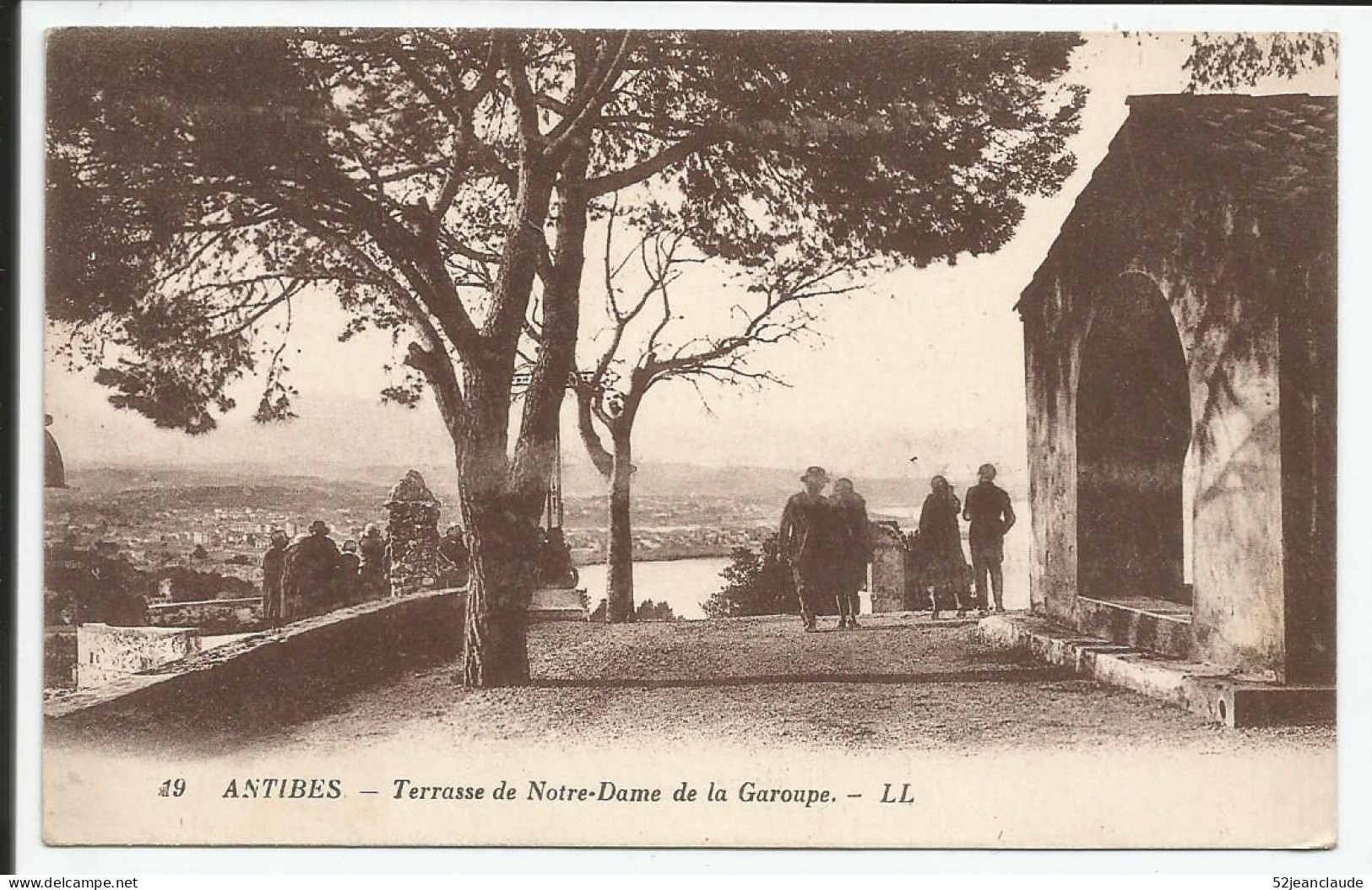 Terrasse De Notre Dame De La Garoupe    1905    N° 19 - Cap D'Antibes - La Garoupe