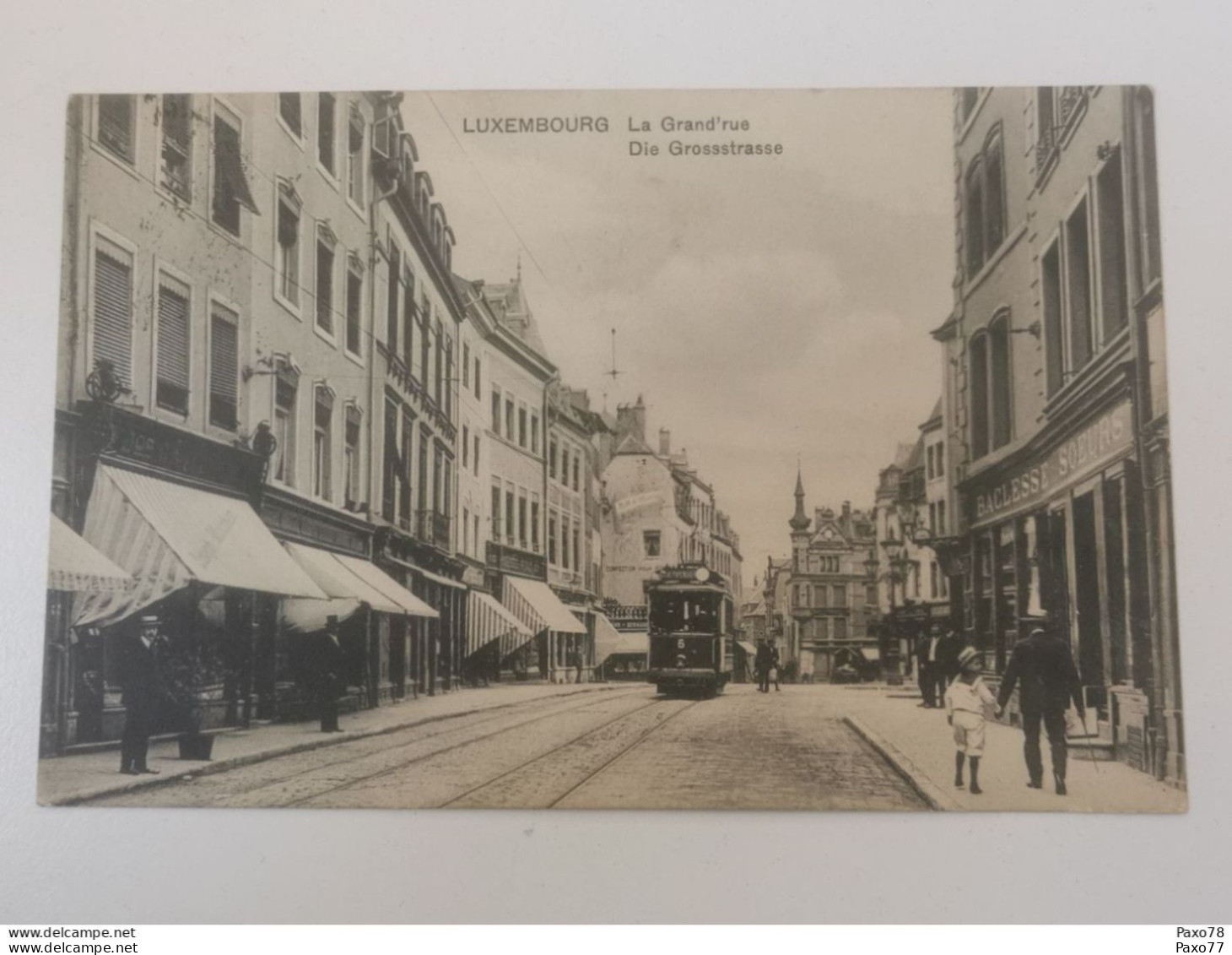 Luxembourg, La Grand'rue. Tramway - Luxemburgo - Ciudad