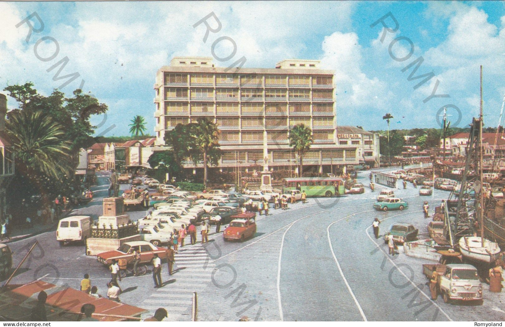 CARTOLINA  C9 BRIDGETOWN,BARBADOS,ANTILE-FORMATO PICCOLO,VIAGGIATA 1980 - Barbades