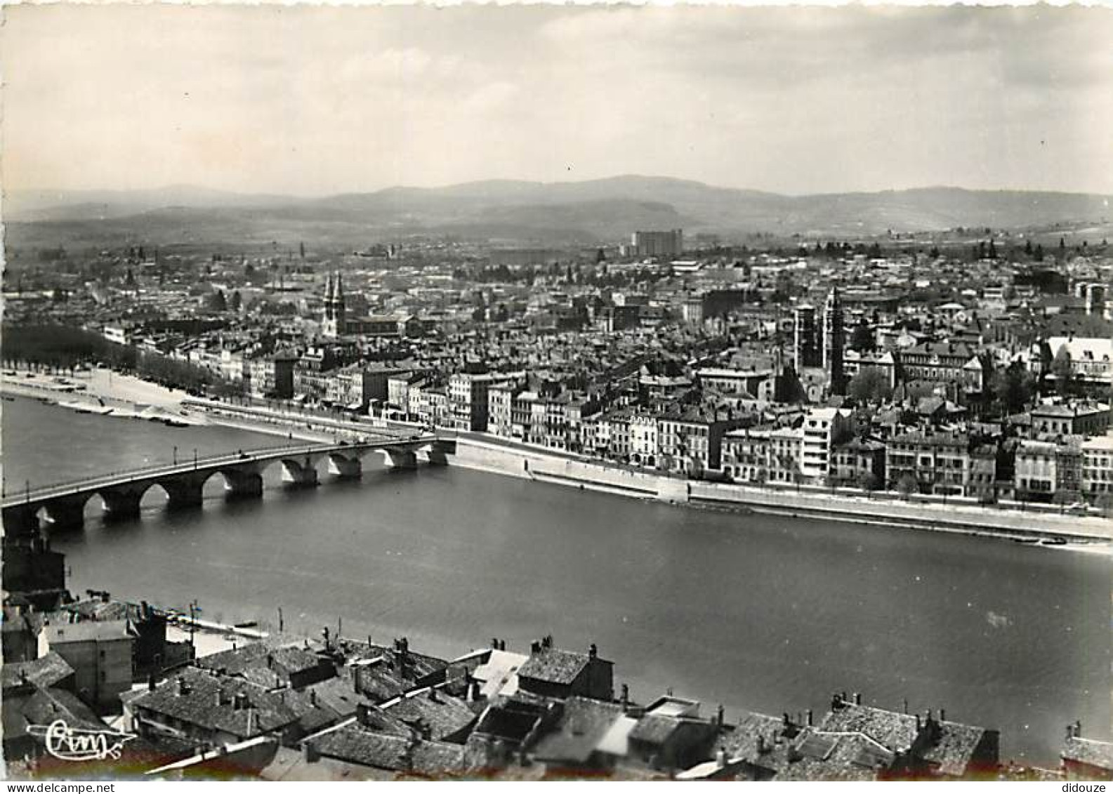 71 - Macon - Vue Générale Aérienne - Mention Photographie Véritable - CPSM Grand Format - Carte Neuve - Voir Scans Recto - Macon