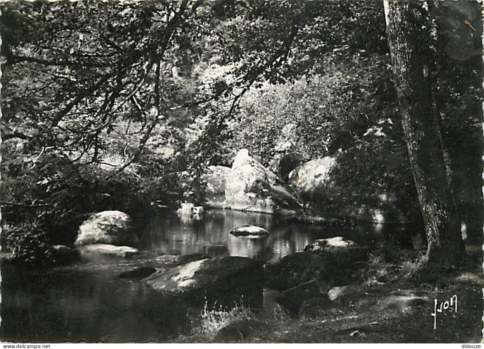 29 - Huelgoat - Mare Aux Fées - CPSM Grand Format - Voir Scans Recto-Verso - Huelgoat