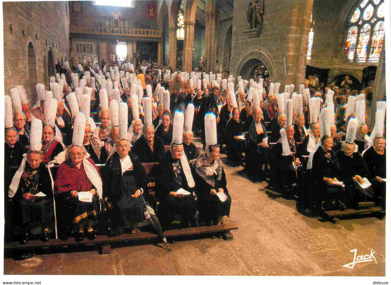 Régions - Bretagne - Folklore - Scènes Et Types - Cérémonie En Pays Bigouden - Messe - Intérieur D'une Eglise - CPM - Vo - Bretagne