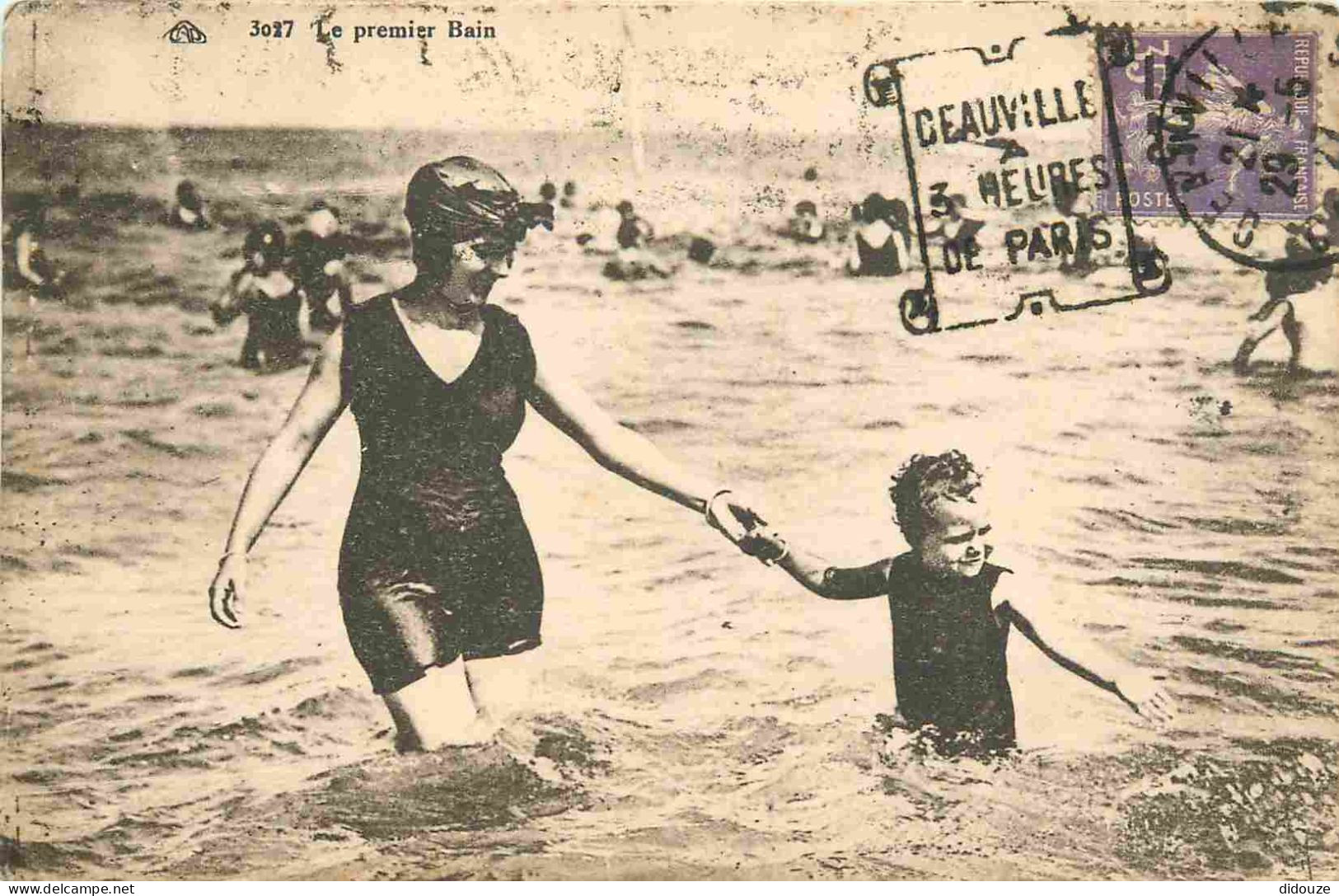 Femmes - Baigneuses - Le Premier Bain - Animée - Femme En Maillot De Bain - Enfants - CPA - Oblitération Ronde De 1927 - - Frauen