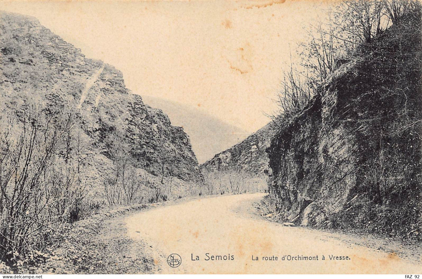 La Semois - La Route D'Orchimont à Vresse - Vresse-sur-Semois