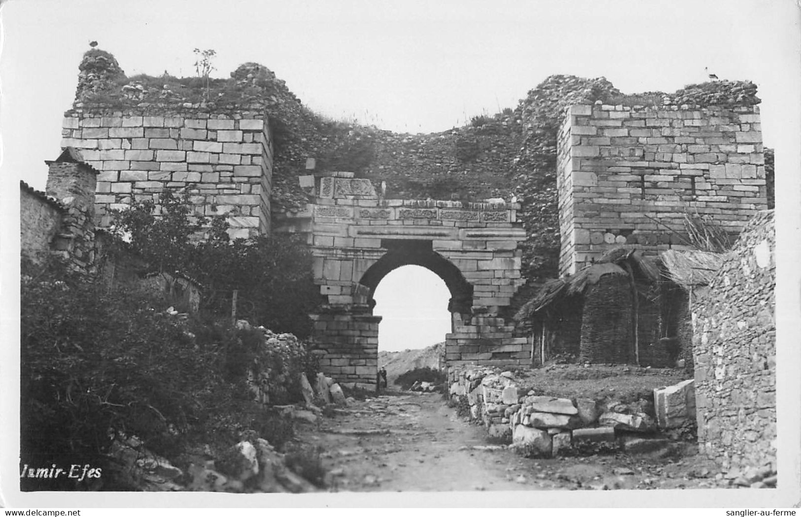 CPA / TURQUIE / IZMIR EFES / PART OF TEMPLE EPHESUS / CARTE PHOTO - Turchia